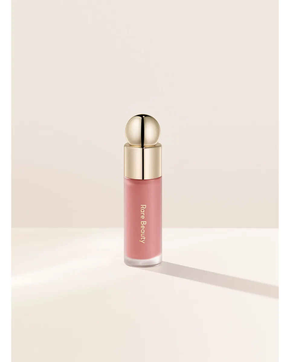 Soft Pinch Liquid Blush من رير بيوتي من رير بيوتي